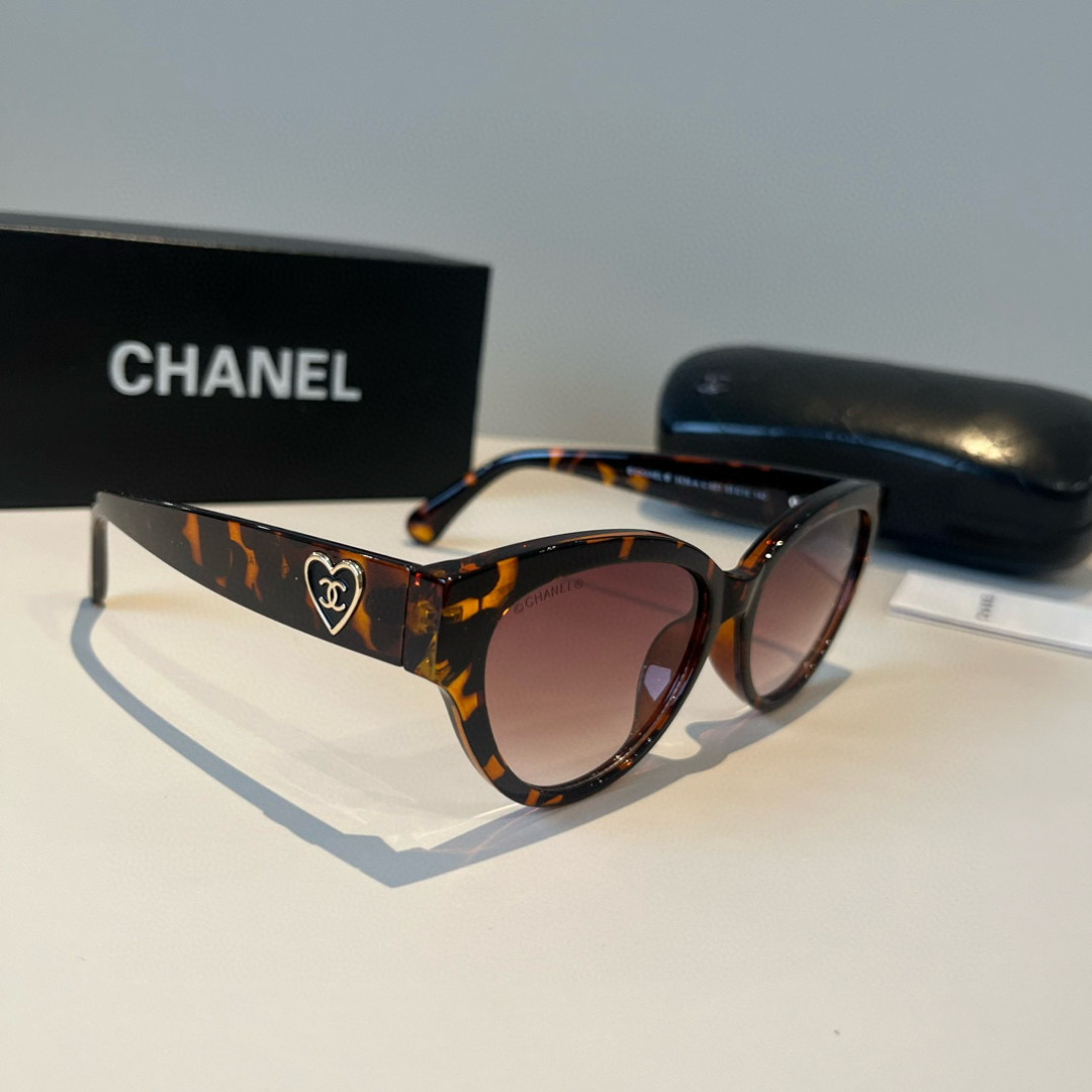 NO:375489,Chanel Chanel celebrity sunglasses, sunglasses that were asked about sunglasses must-have glasses sunglasses sunglasses, glasses, chanel, chanel19860909Chanel香奈儿名媛风太阳墨镜,被问爆的太阳镜 遮阳开车必备眼镜墨镜太阳镜,眼镜,chanel,chanel,glasses
