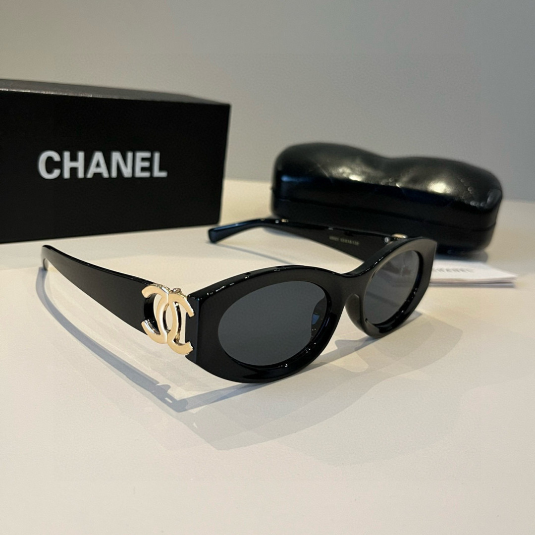 NO:375484,Chanel Chanel internet celebrity sunglasses, sunshade modification face shape artifact with glasses, sunglasses, sunglasses, chanel, chanel19860909Chanel香奈儿网红爆款太阳镜,遮阳修饰脸型神器贴眼镜墨镜太阳镜,眼镜,chanel,chanel,glasses
