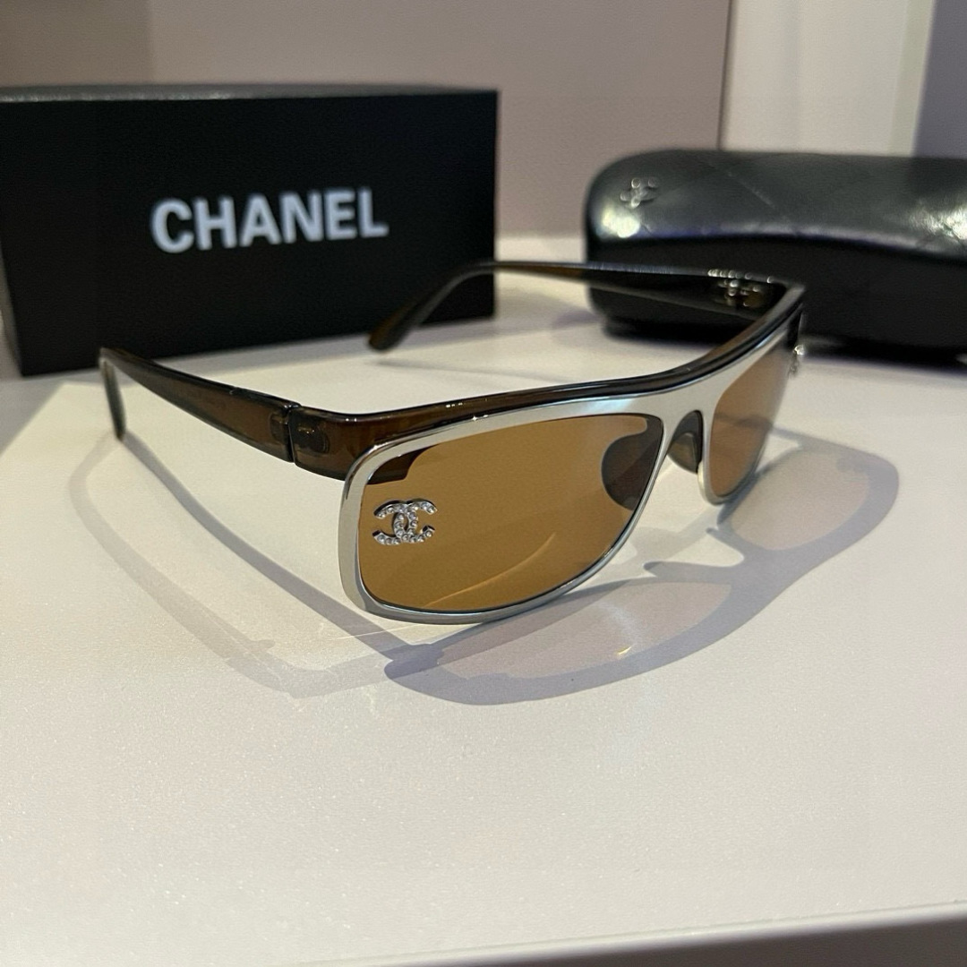 NO:375446,Chanel sunglasses round face treasure look over, super covers the fleshy face, showing the face, Xiaochuan Xiaoxiangfeng 24 new large square frame sunglasses are versatile and slim, huge and small face, big face, round face, fleshy face, one-small glasses, sunglasses, glasses, chanel19860909Chanel太阳镜圆脸宝看过来,超遮肉肉脸,显脸小川小香风24新款大方框墨镜百搭显瘦,巨显脸小 大脸,圆脸,肉肉脸一镜搞定眼镜墨镜太阳镜,眼镜,chanel,glasses