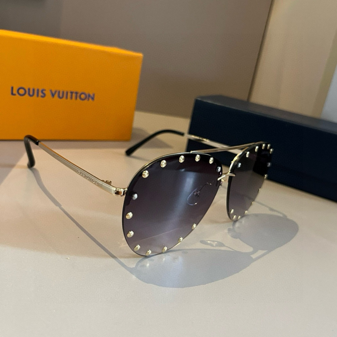 NO:375475,LV Louis Vuitton's new first-time sunglasses, men and women's same style, invincible and comfortable to wear, fashion trendy style, classic metal single beam pilot toad-shaped fashionable sunglasses.17388 glasses, sunglasses, glasses, louis vuitton, louis vuitton19860909LV路易威登新款首发太阳镜 男女同款佩戴无敌舒适 时尚潮流款 经典款金属单梁飞行员蛤蟆形时尚太阳镜.17388眼镜墨镜太阳镜,眼镜,louis vuitton,louis vuitton,glasses