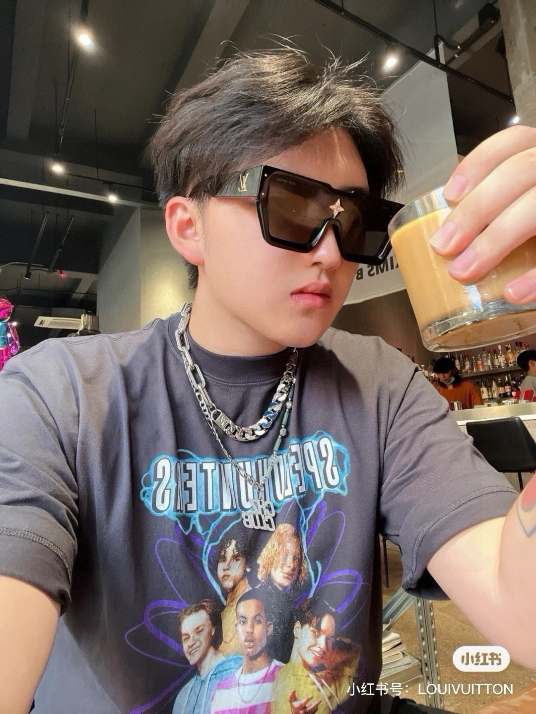 NO:375518,LV Louis Vuitton cyclone series black frame sunglasses cool and handsome street-fast, gender-free distinguishing glasses sunglasses, glasses, louis vuitton, louis vuitton19860909LV路易威登cyclone系列黑框墨镜 酷帅炸街 ,无性别区分眼镜墨镜太阳镜,眼镜,louis vuitton,louis vuitton,glasses