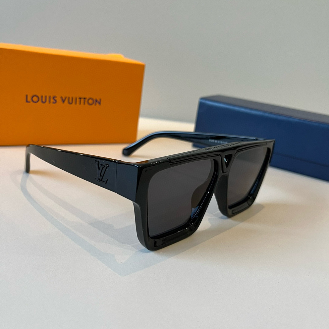 NO:375522,LV Louis Vuitton sunglasses LOUIS VUITTON MODEL: Z1502W SIZE: 61013-140 So beautiful! The face looks very small. Sisters, let’s experience it yourself. The words have been all done. Sunglasses, sunglasses, glasses, louis vuitton, louis vuitton, louis vuitton, louis vuitton19860909LV 路易威登太阳镜LOUIS VUITTON MODEL: Z1502W SIZE: 61013-140 太好看了吧！上脸超显脸小 姐妹们自己体会吧,已经词尽了靈眼镜墨镜太阳镜,眼镜,louis vuitton,louis vuitton,louis vuitton,glasses
