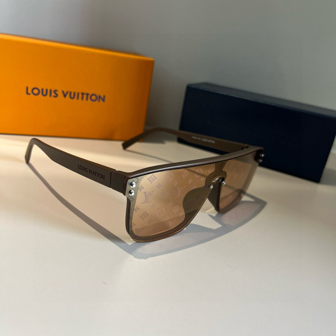 NO:376541,LV sunglasses Men's sunglasses Women's sunglasses are beautiful and look super atmospheric on the face, making the face look small, the small print will not feel like a rustic nouveau riche, both men and women can wear it, very fashionable #LV sunglasses sunglasses, glasses, louis vuitton19860909LV墨镜 男款墨镜女款墨镜好看上脸超大气显脸小,小满印不会有土气暴发户的感觉,男女都能带,很时髦 #LV墨镜眼镜墨镜太阳镜,眼镜,louis vuitton,glasses