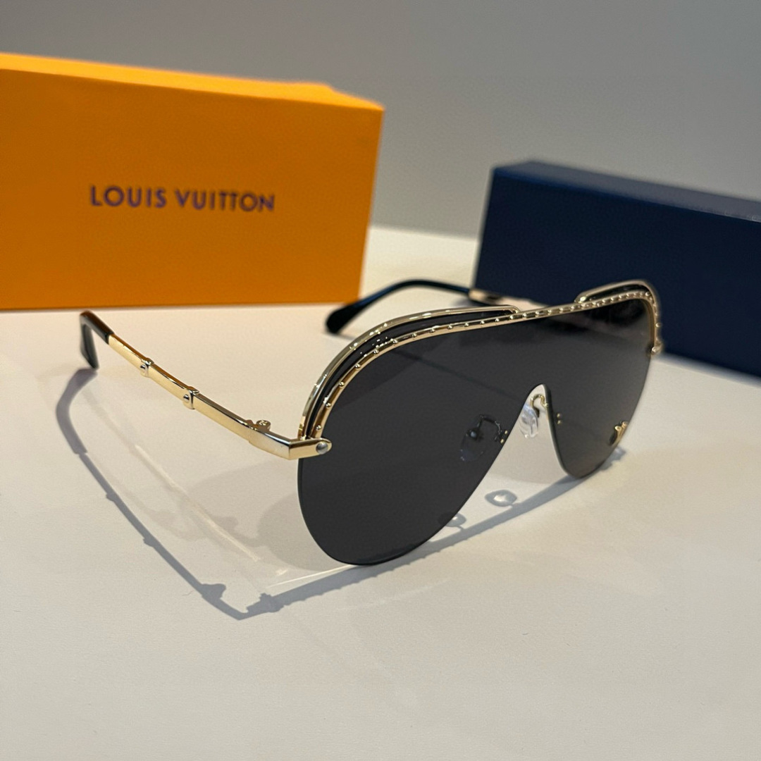NO:376545,LV Louis Vuitton New first-time sunglasses, men and women's same style, invincible and comfortable to wear, fashion trendy style, classic metal single beam pilot toad-shaped fashionable sunglasses, glasses, louis vuitton, louis vuitton19860909LV路易威登 新款首发太阳镜 男女同款佩戴无敌舒适 时尚潮流款 经典款金属单梁飞行员蛤蟆形时尚太阳镜眼镜墨镜太阳镜,眼镜,louis vuitton,louis vuitton,glasses