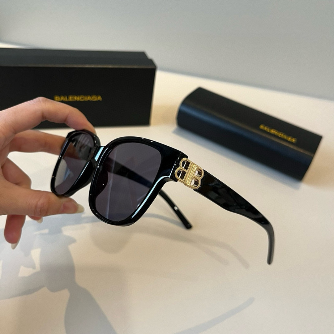 Balenciaga glasses ¥ — photo 4