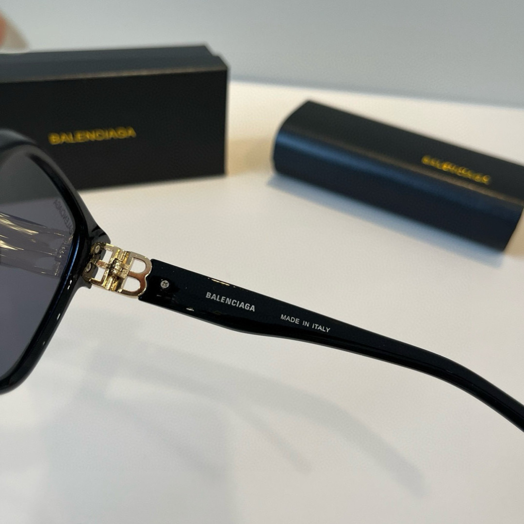 Balenciaga glasses ¥ — photo 7