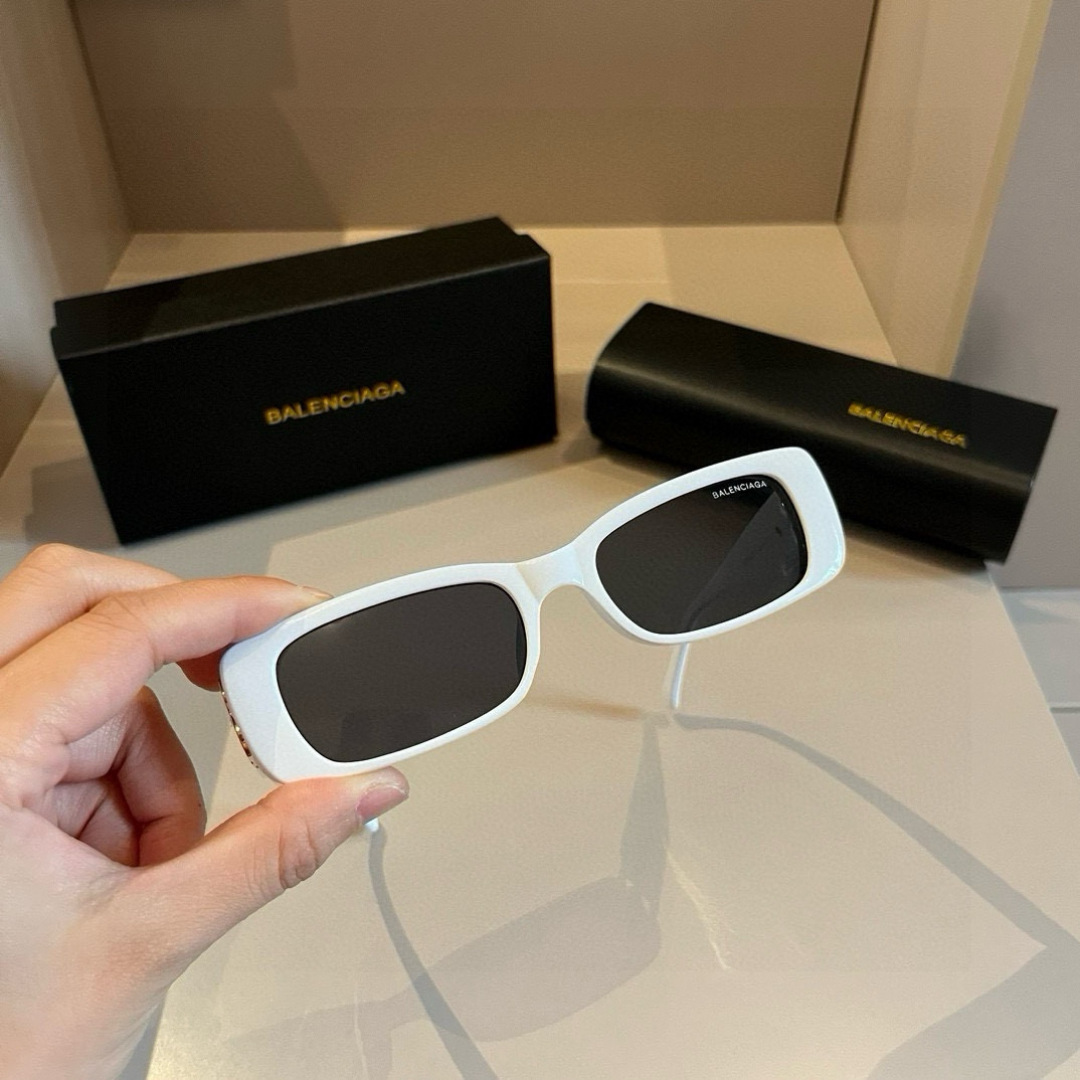 Balenciaga-glazen ¥ — photo 4