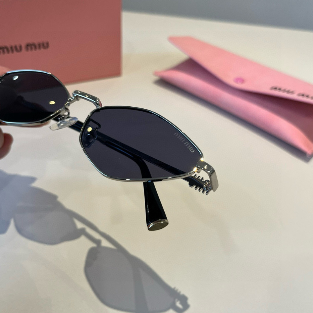 Miumiu briller ¥ — photo 5