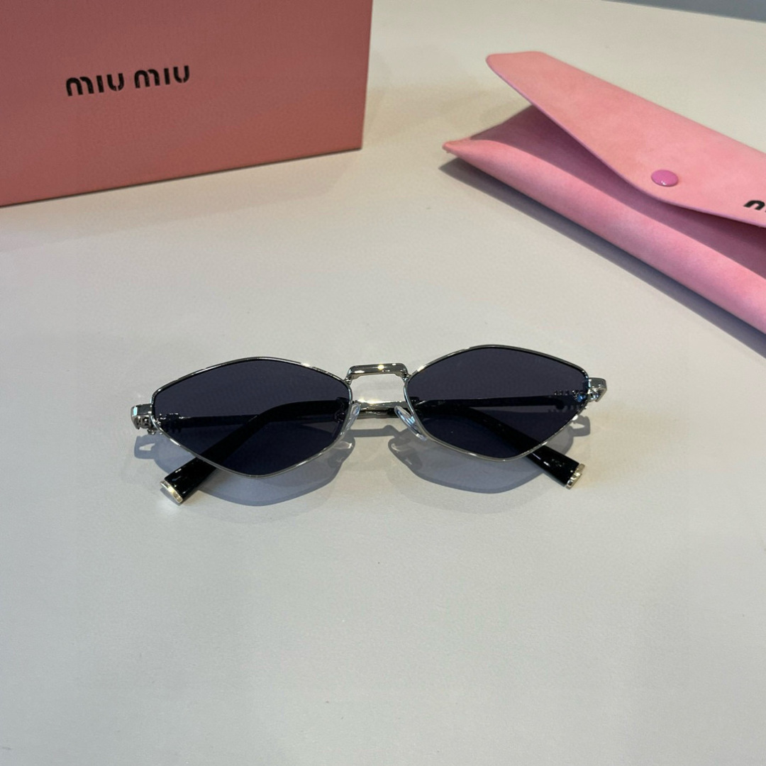 Miumiu briller ¥ — photo 6
