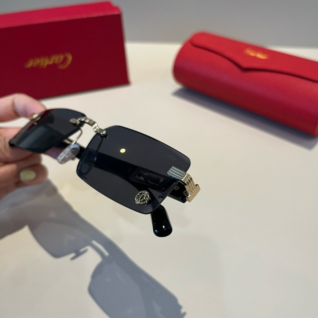 Lunettes de soleil Cartier ¥ — photo 5
