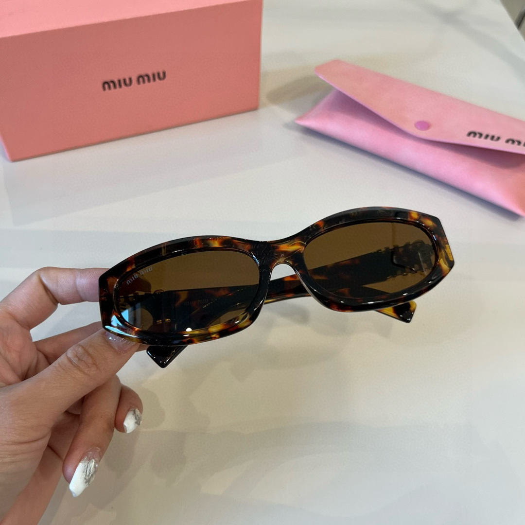 Miumiu glasses ¥ — photo 4
