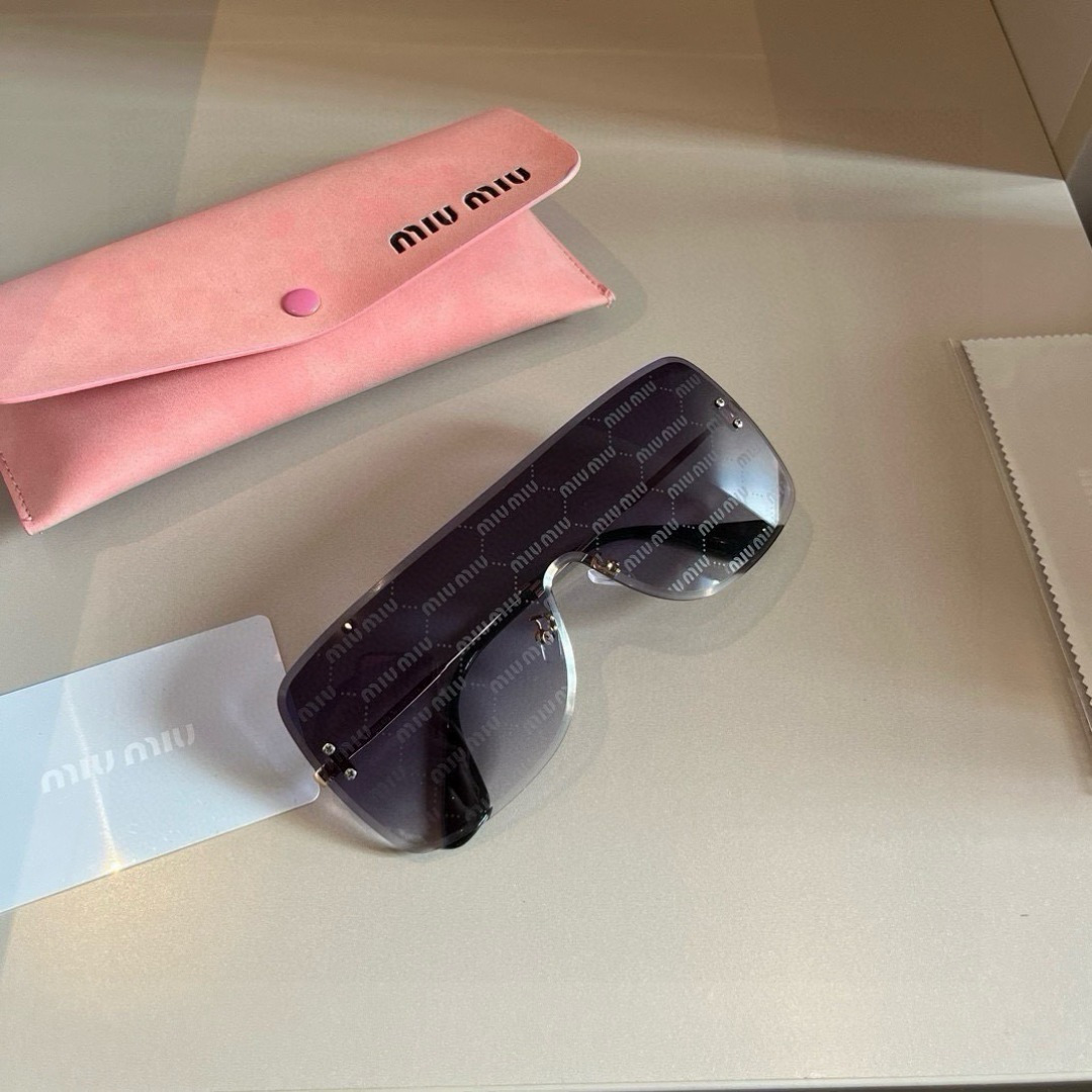 Miumiu glasses ¥ — photo 8