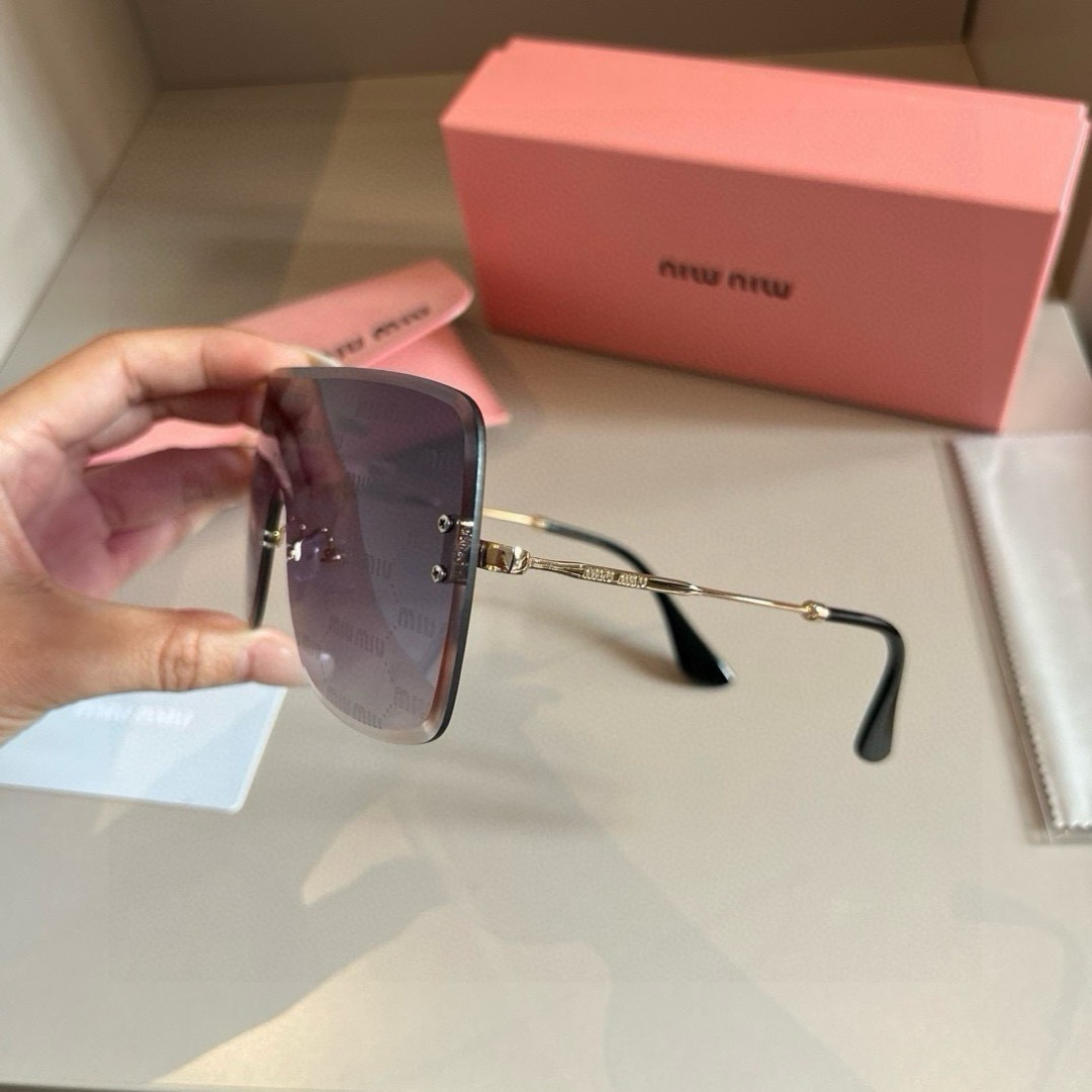 Miumiu glasses ¥ — photo 5