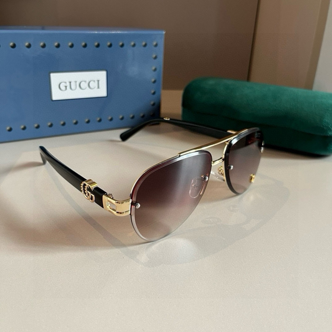 Солнцезащитные очки Gucci стиль пилот