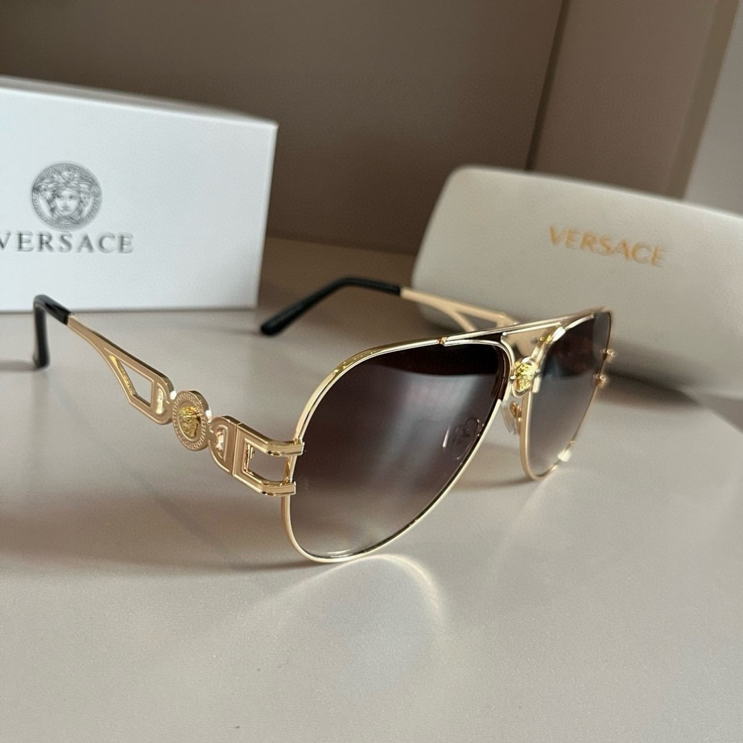NO:553840,Batch VERSACE Versace European and American style fashion sunglasses, men's polarized glasses, men's sun visors, a good partner to modify your face shape 1083 glasses, sunglasses, sunglasses, glasses, versace,versace19860909批 VERSACE范思哲欧美风时尚太阳镜,男士偏光镜,男款遮阳镜、修饰脸型的好搭档 1083眼镜墨镜太阳镜,眼镜,versace,versace,glasses