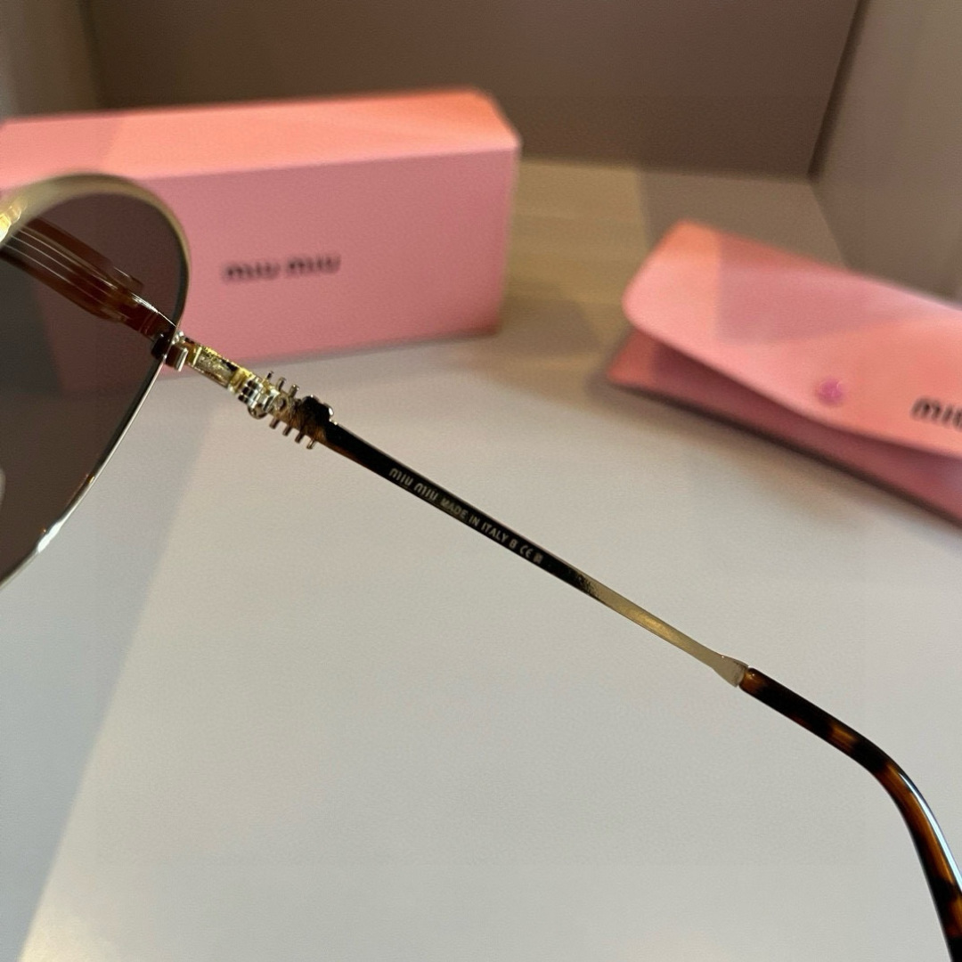 Óculos Miumiu ¥ — photo 8