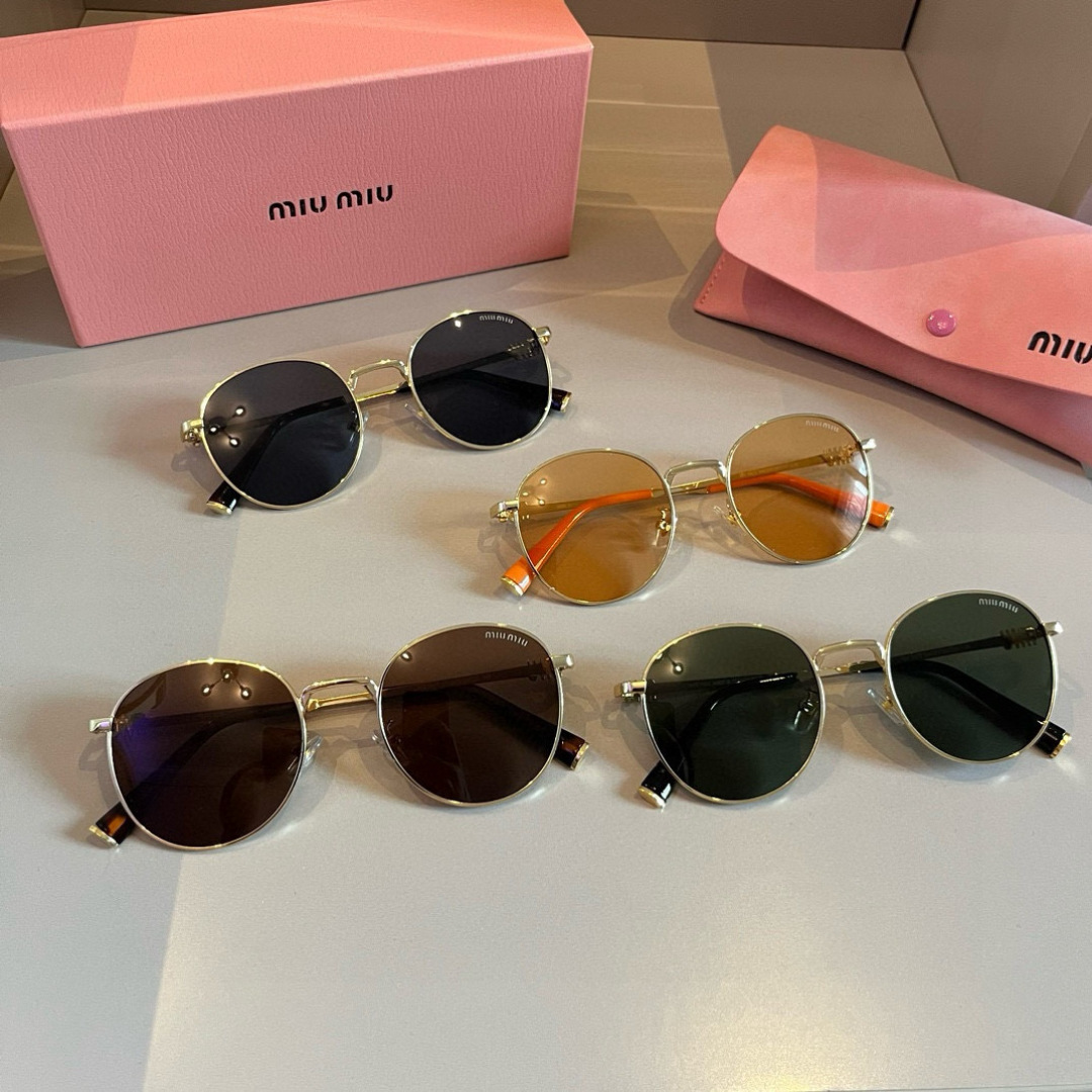 Óculos Miumiu ¥ — photo 9