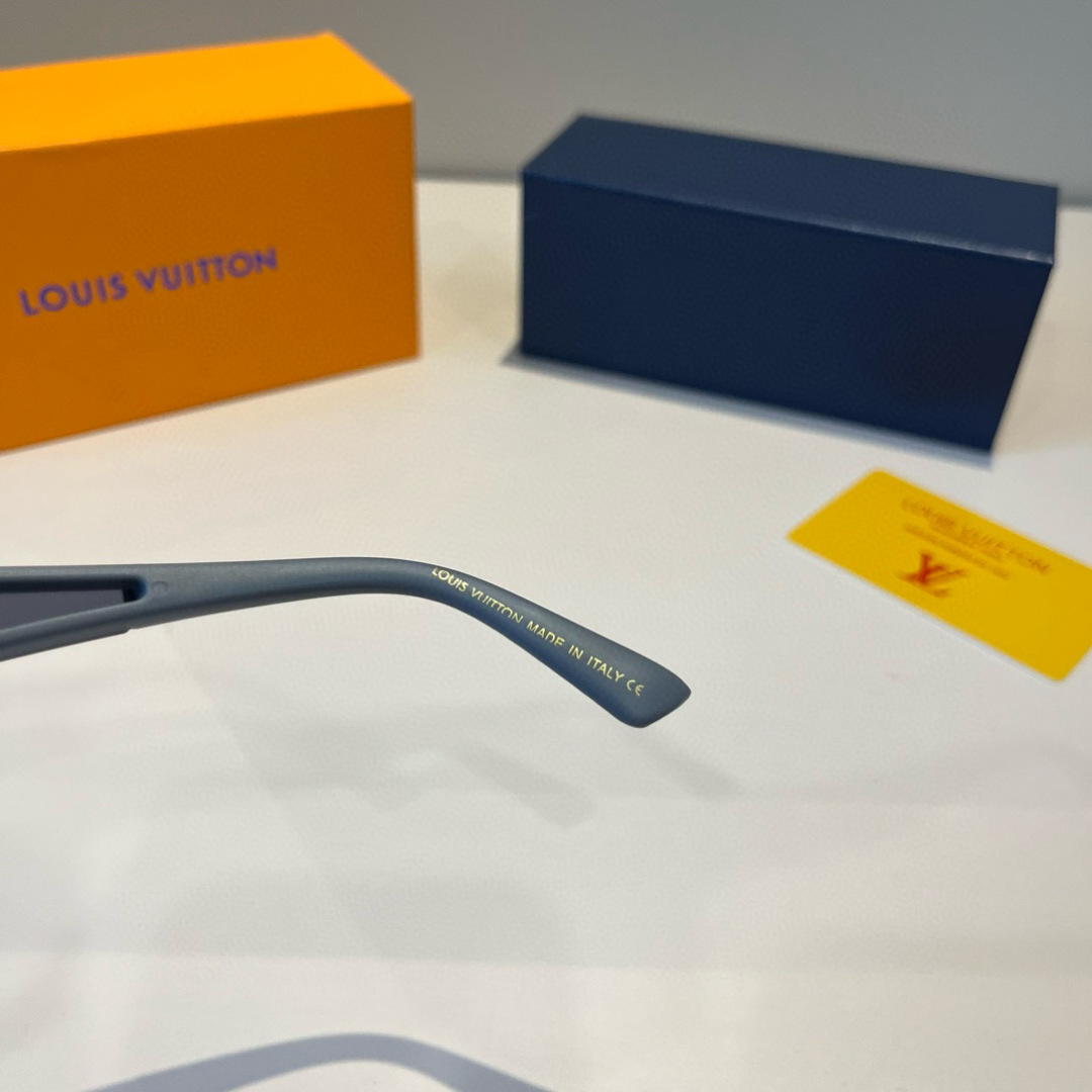 LV glasses ¥ — photo 10
