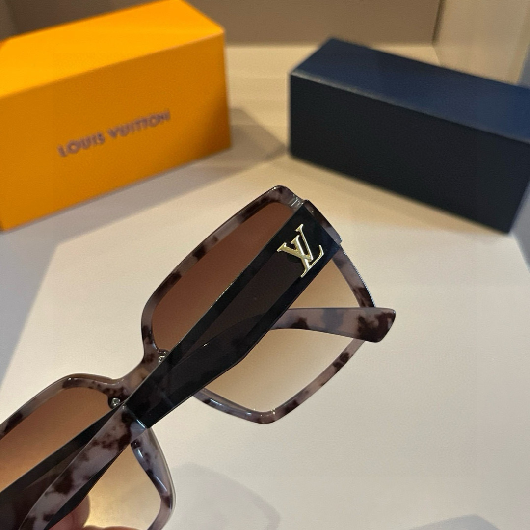 LV glasses ¥ — photo 7