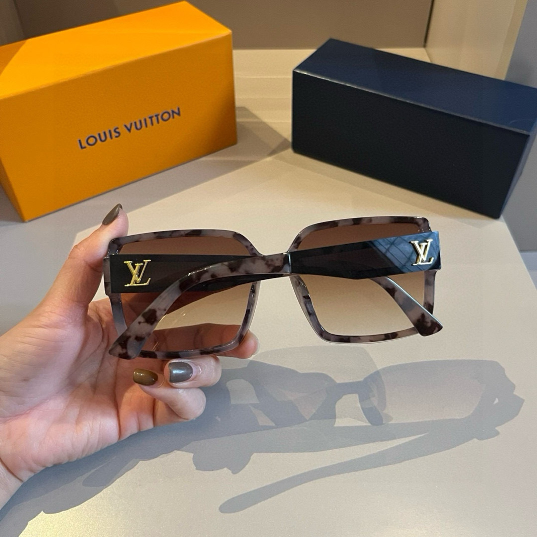 LV glasses ¥ — photo 6