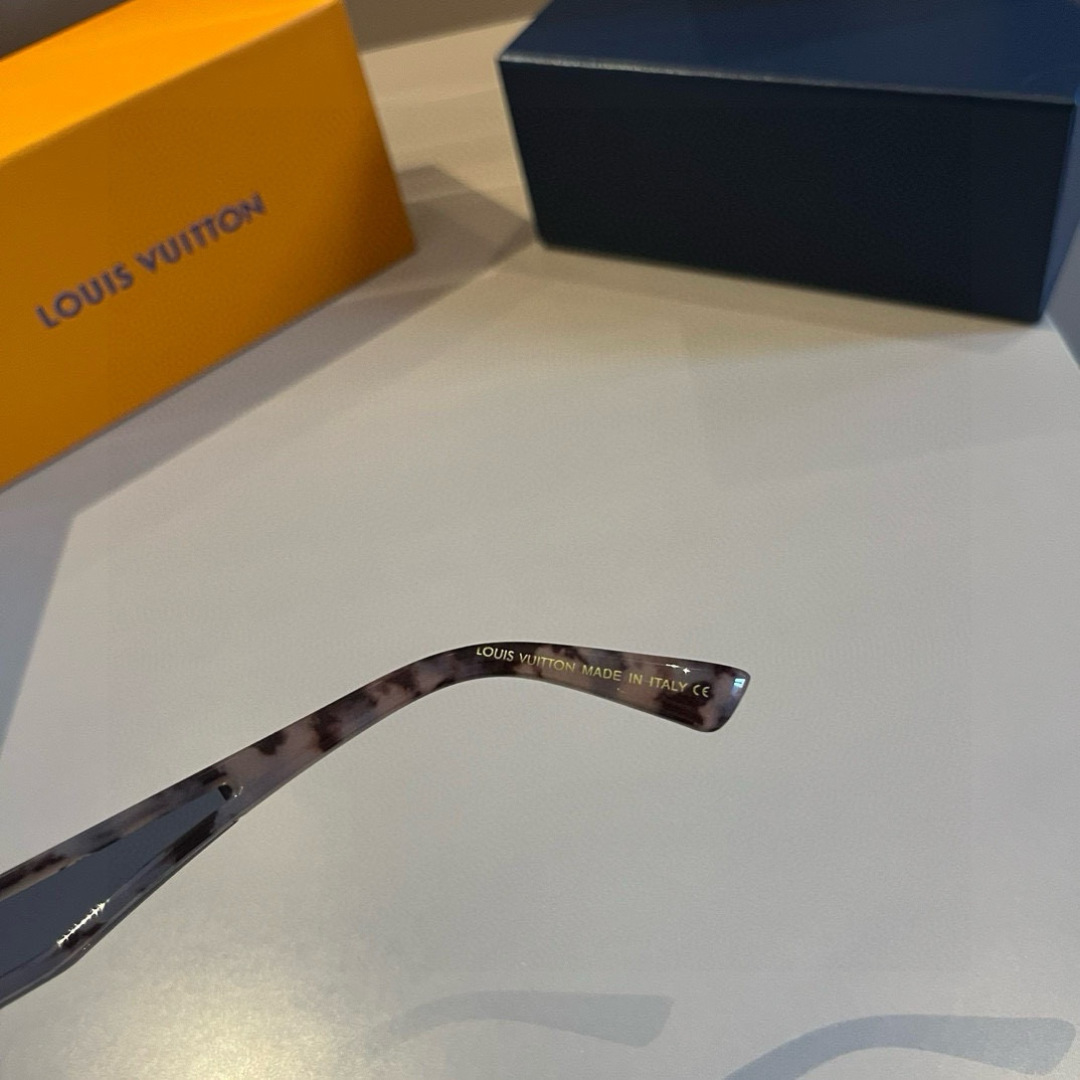 LV glasses ¥ — photo 9