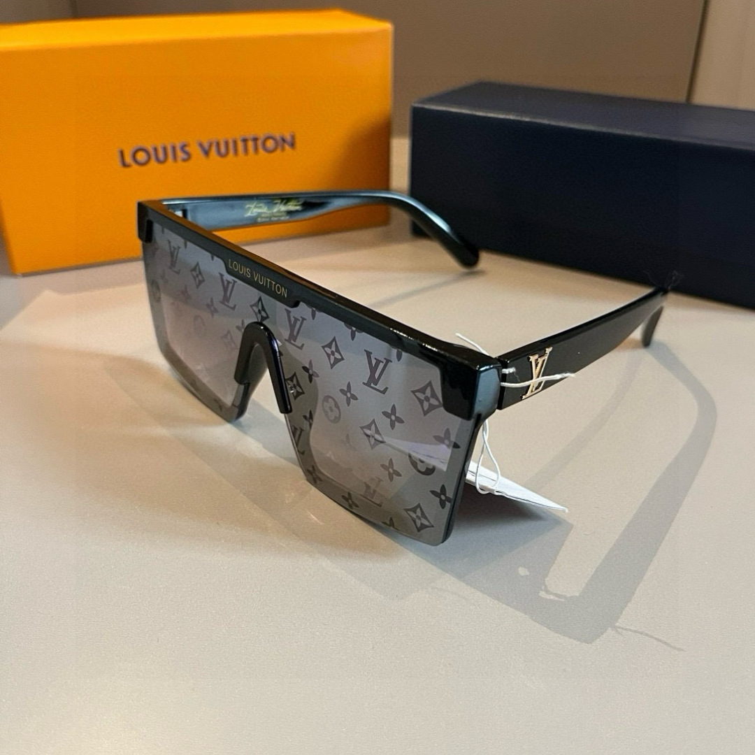 LV glasses ¥ — photo 3