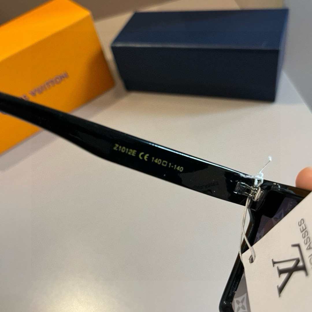LV glasses ¥ — photo 7