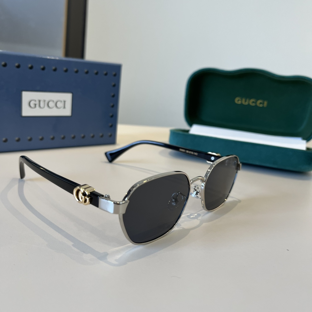 NO:765204,Gucci Gucci is made by world-class masters. Polarized sunglasses are high-end, trendy, fashionable and versatile, men's versatile face-slimming sunglasses, high quality!  Driving sunglasses!  glasses, sunglasses, sunglasses, glasses, gucci19860909Gucci古奇 界级大师制造. 偏光墨镜 高档 潮流时尚百搭男士款百搭瘦脸太阳镜 高品质 ！开车太阳镜 ！眼镜墨镜太阳镜,眼镜,gucci,glasses