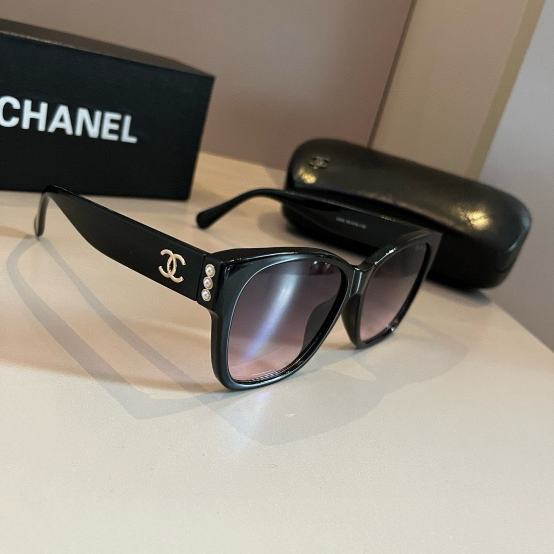 NO:579858,Chanel sunglasses for those with round faces, look over, super cover the fleshy face, show off the face Ogawa Xiaoxiangfeng 24 new large square sunglasses are versatile and slimming, big face, small face, big face, round face, fleshy face, one mirror can get glasses, sunglasses, sunglasses, glasses, chanel19860909Chanel太阳镜圆脸宝看过来,超遮肉肉脸,显脸小川小香风24新款大方框墨镜百搭显瘦,巨显脸小 大脸,圆脸,肉肉脸一镜搞定眼镜墨镜太阳镜,眼镜,chanel,glasses