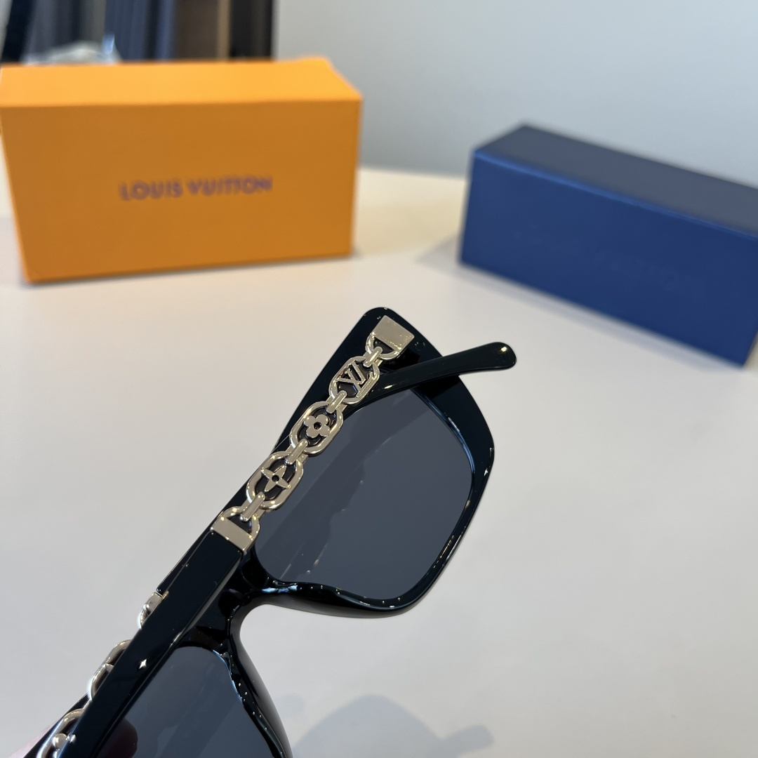 LV glasses LVLouis Vuitton ， ， — photo 6