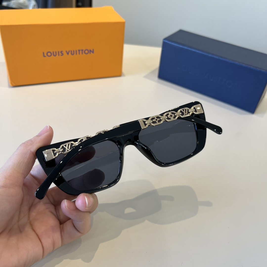 LV glasses LVLouis Vuitton ， ， — photo 7