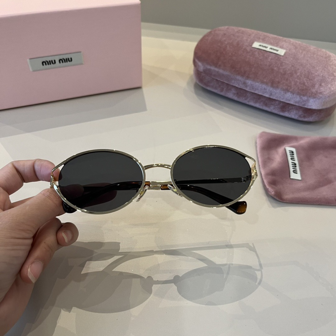 Óculos Miumiu ¥ — photo 7