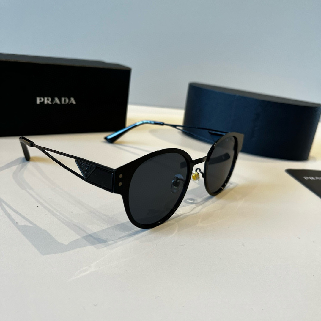 NO:765068,PRADA Made by world-class masters. High-end, trendy, fashionable and versatile sunglasses for men. Women's versatile face-slimming sunglasses, high quality!  Driving sunglasses!  glasses, sunglasses, sunglasses, glasses, prada, prada19860909PRADA 普拉达 界级大师制造. 太阳墨镜 高档 潮流时尚百搭男士 女士款百搭瘦脸太阳镜 高品质 ！开车太阳镜 ！眼镜墨镜太阳镜,眼镜,prada,prada,glasses