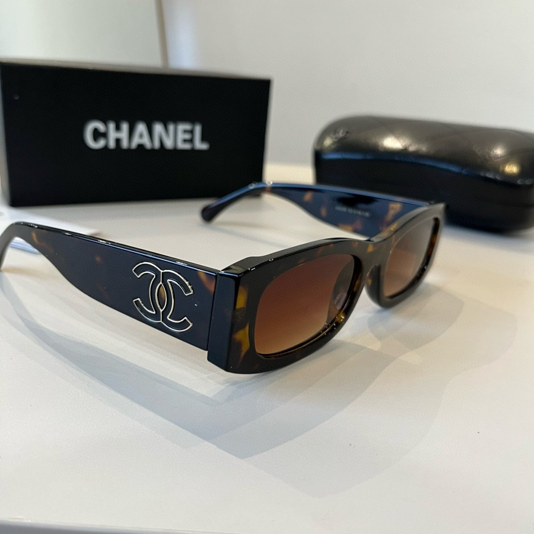 NO:727744,Chanel Chanel Internet celebrity hot sunglasses, sunshade to modify the face artifact glasses, sunglasses, sunglasses, high version scarf, high version scarf glasses, chanel, chanel19860909Chanel香奈儿网红爆款太阳镜,遮阳修饰脸型神器眼镜墨镜太阳镜高版本围巾,高版本围巾眼镜,chanel,chanel,glasses