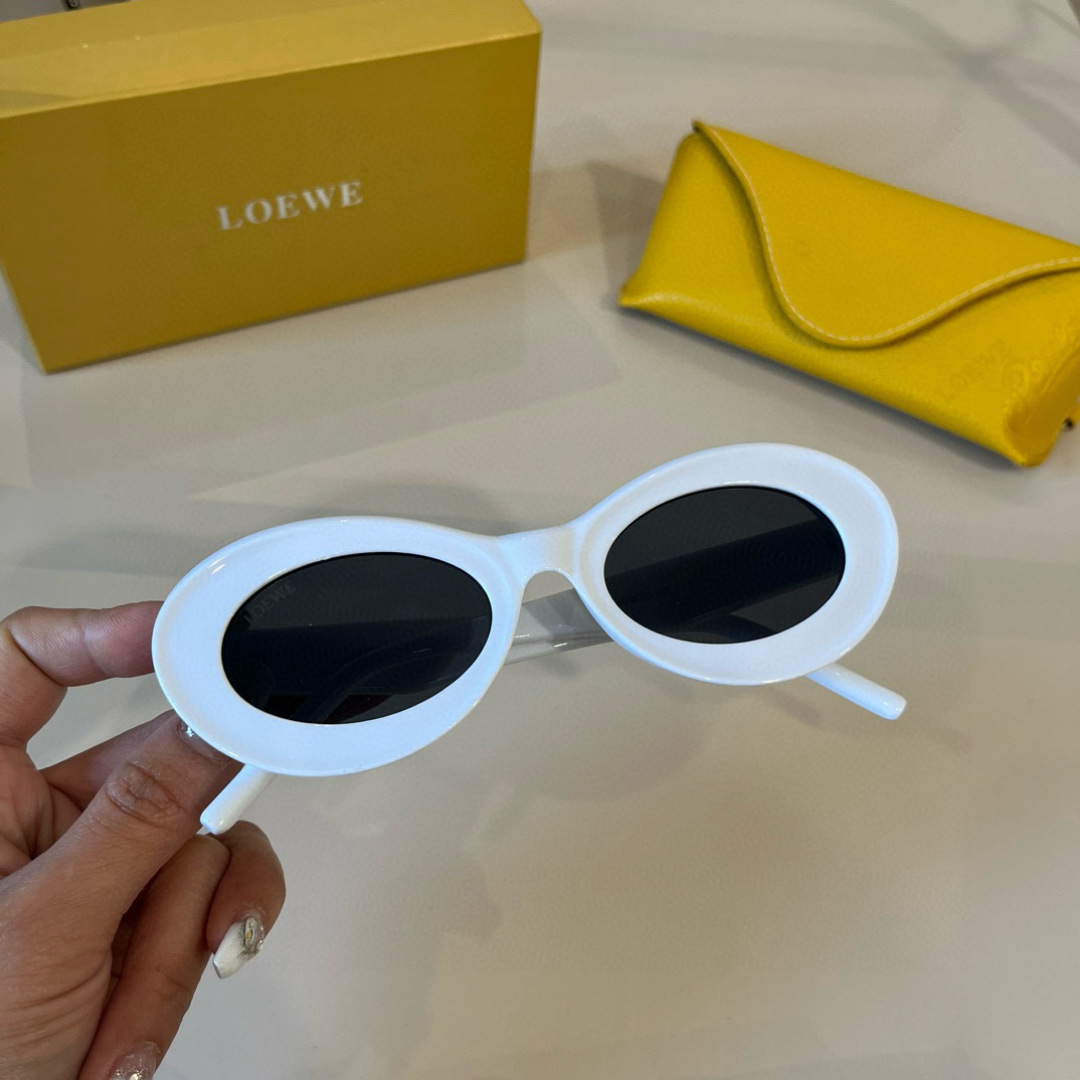 Loewe glasses ¥ — photo 5