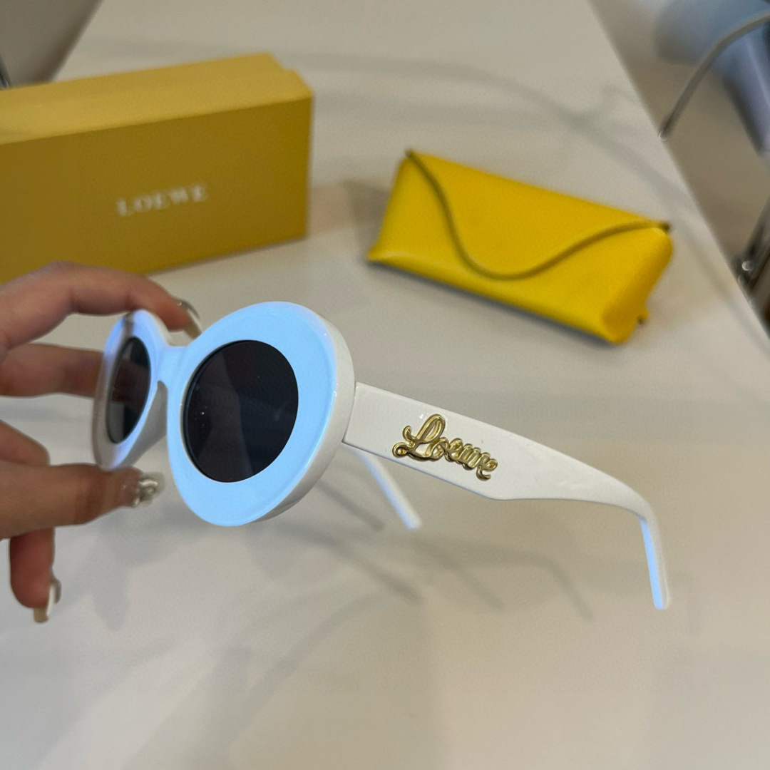 Loewe glasses ¥ — photo 4