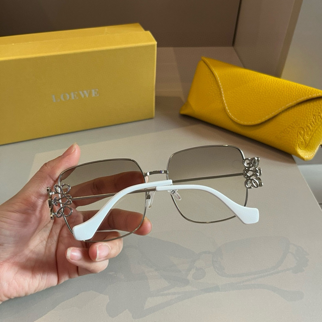 Loewe glasses ¥ — photo 8
