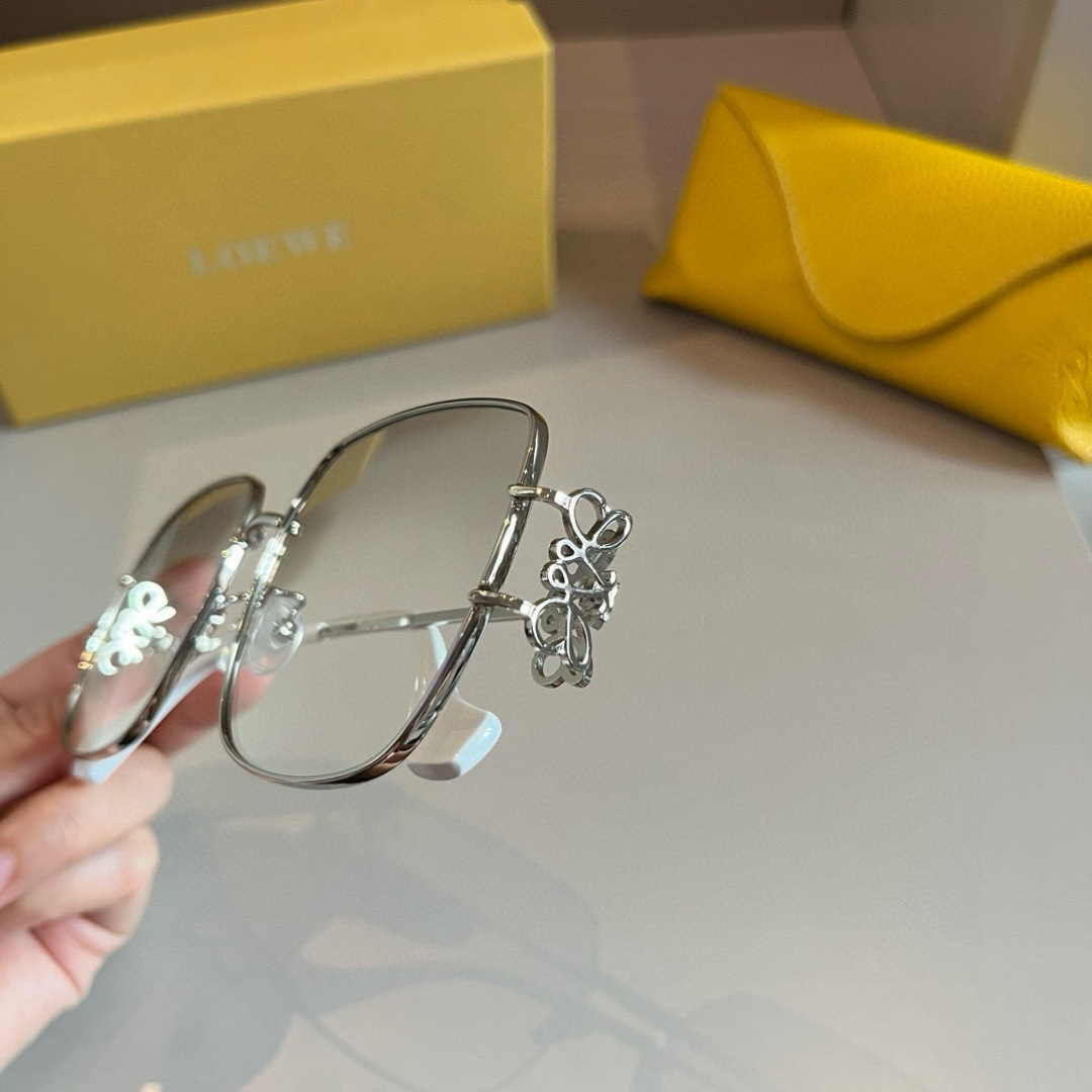 Loewe glasses ¥ — photo 6