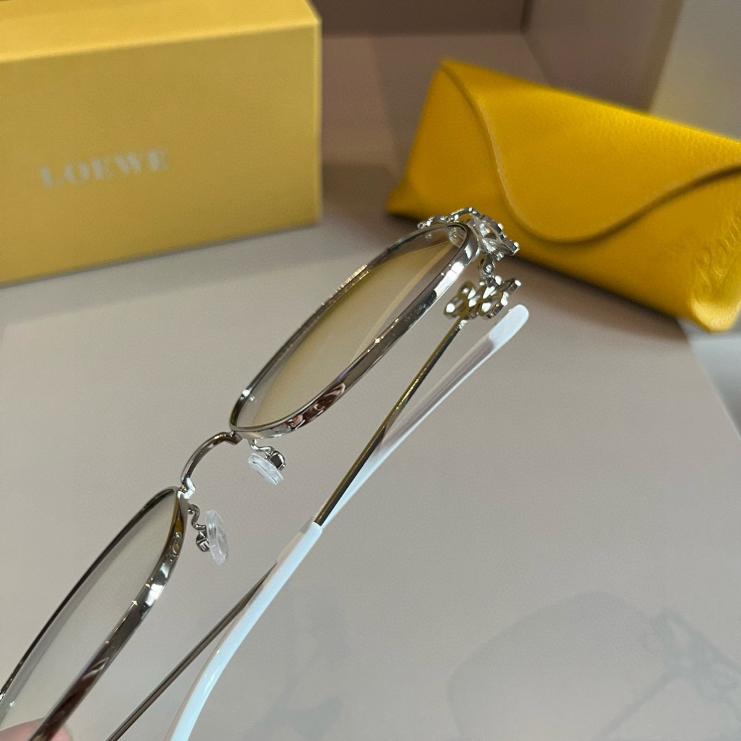 Loewe glasses ¥ — photo 7