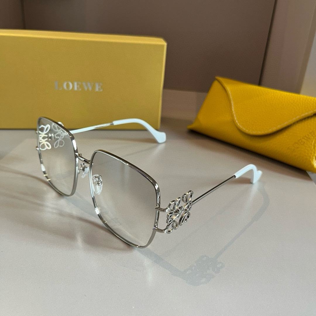 Loewe glasses ¥ — photo 2