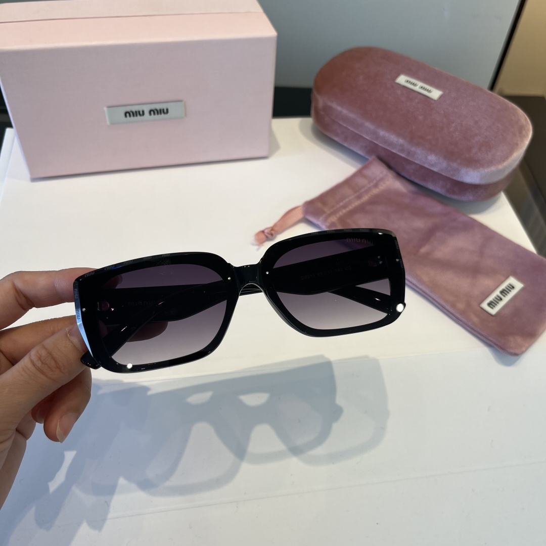 Miumiu glasses ¥ — photo 10