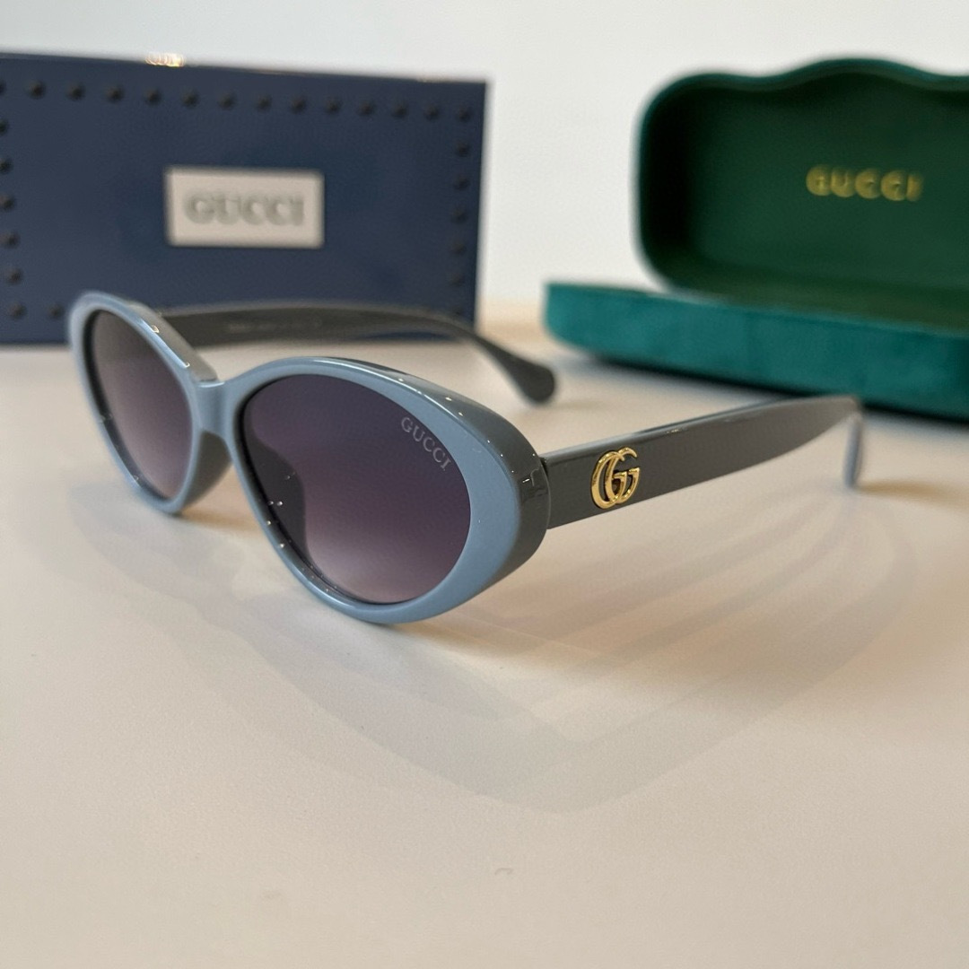 Солнцезащитные очки Gucci женские голубые