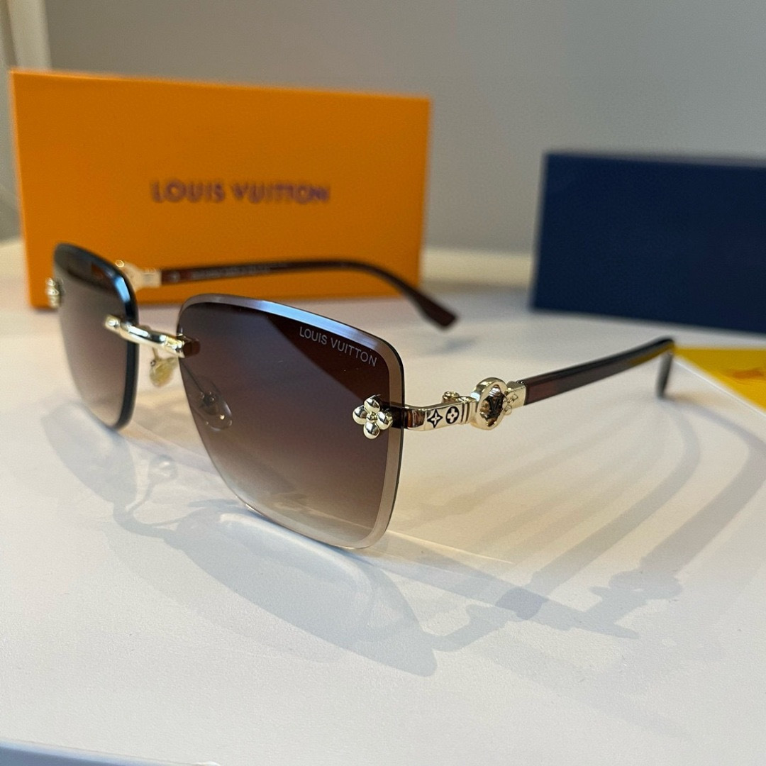 LV glasses ¥ — photo 3