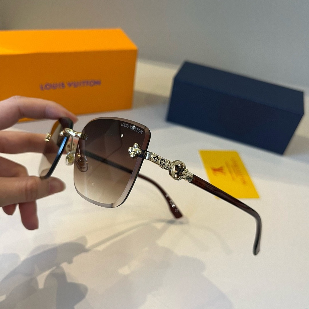 LV glasses ¥ — photo 4