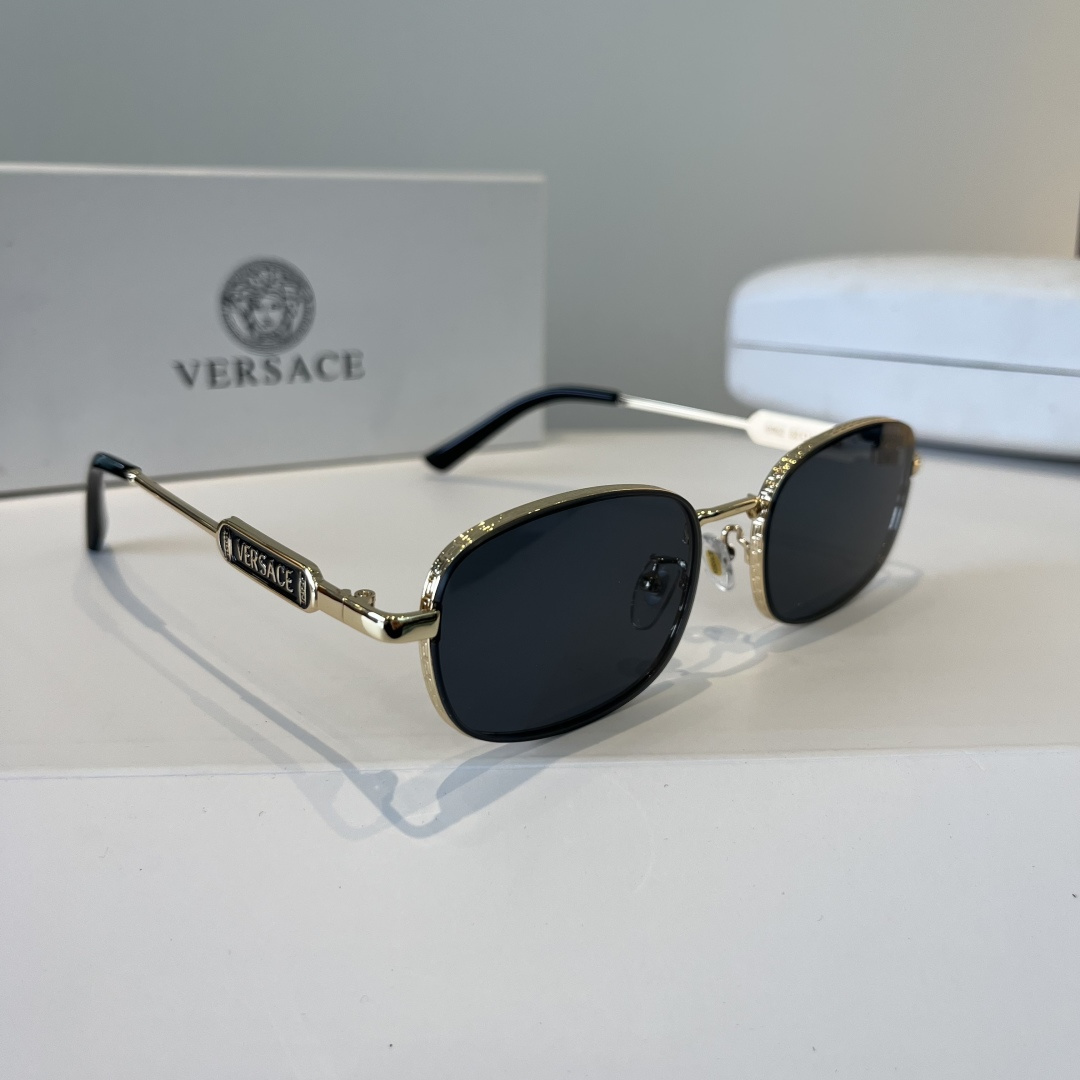NO:765137,Versace's new first-release sunglasses, the same style for men and women, unparalleled comfort, fashionable and trendy, classic metal single bridge pilot toad-shaped fashion sunglasses, glasses, sunglasses, sunglasses, glasses, versace19860909范思哲新款首发太阳镜 男女同款佩戴无敌舒适 时尚潮流款 经典款金属单梁飞行员蛤蟆形时尚太阳镜眼镜墨镜太阳镜,眼镜,versace,glasses
