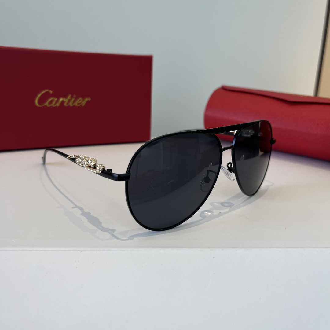 ️ ️ CARTIE*卡地亚 珍贵太阳眼镜金属材质 得️C镜腿十无框超轻电镀工艺精湛气质十足!新款刚刚到货官网原版超高品质,超高档奢华的象征色