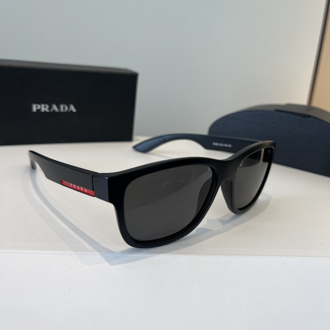 prada-bril ¥