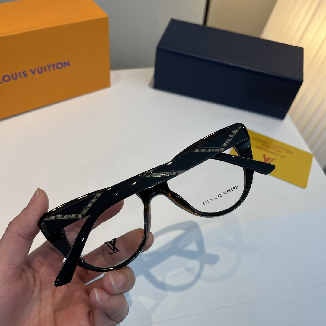 LV glasses ¥ — photo 5