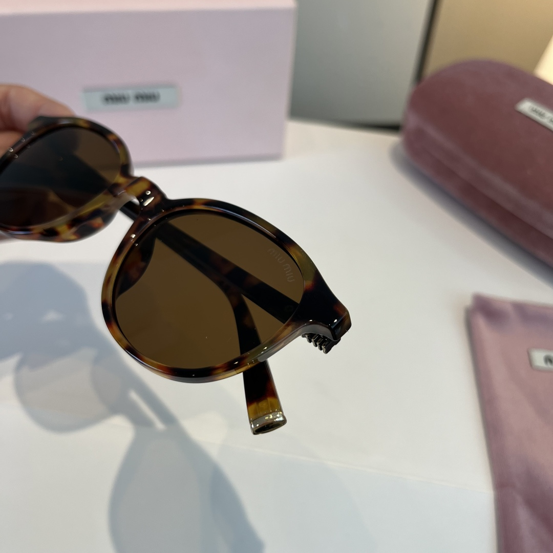Miumiu glasögon ¥ — photo 6