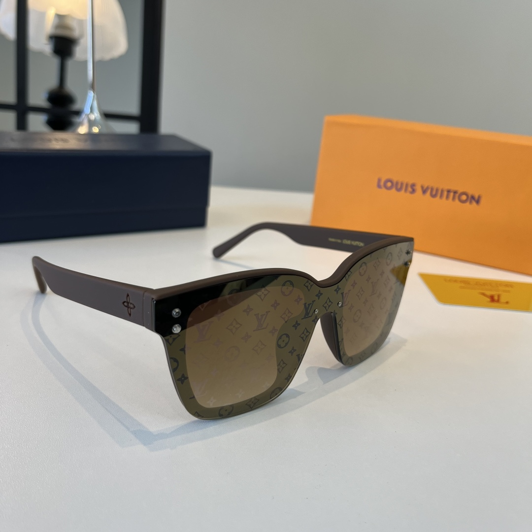 NO:926902,LV sunglasses, men's sunglasses and women's sunglasses, good-looking, very elegant on the face, small face, small full print will not make you feel rustic and nouveau riche, both men and women can wear it, very fashionable #LV sunglasses, glasses, sunglasses, sunglasses, glasses, louis vuitton19860909LV墨镜 男款墨镜女款墨镜好看上脸超大气显脸小,小满印不会有土气暴发户的感觉,男女都能带,很时髦 #LV墨镜眼镜墨镜太阳镜,眼镜,louis vuitton,glasses